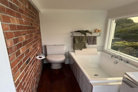 Photo of property in 65 Norwood Road, Bayswater, Auckland, 0622