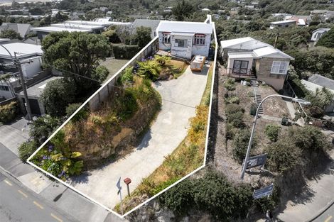 Photo of property in 4 Middleton Road, Johnsonville, Wellington, 6037