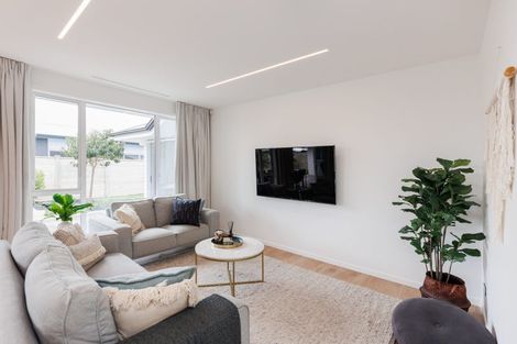 Photo of property in 36 Dogwood Way, Milson, Palmerston North, 4414