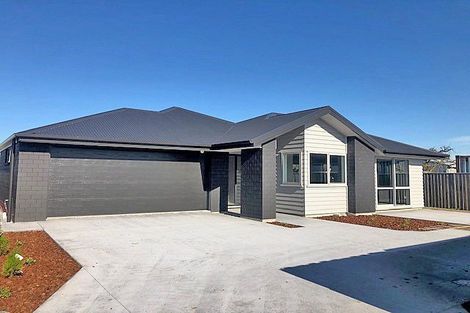 Photo of property in 4 Grey View Grove, Rangiora, 7400