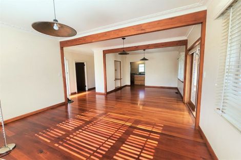 Photo of property in 41 Queensway, Three Kings, Auckland, 1024