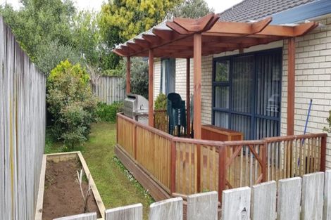 Photo of property in 37 Pateke Drive, Takanini, 2112