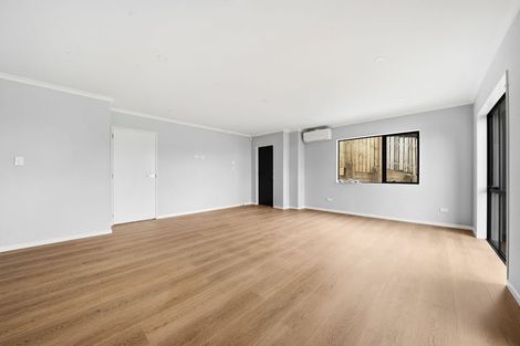 Photo of property in 9 Eastglen Road, Glen Eden, Auckland, 0602