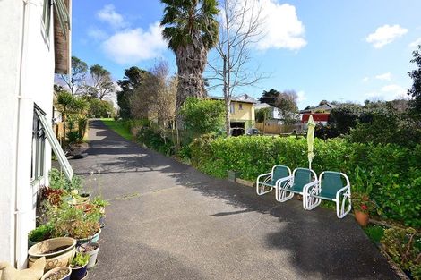 Photo of property in 12 Rautawhiri Road, Helensville, 0800