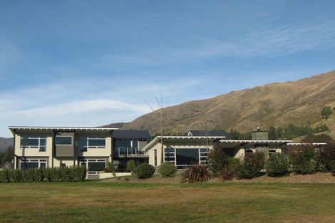 Photo of property in 18 Elderberry Crescent, Wanaka, 9305