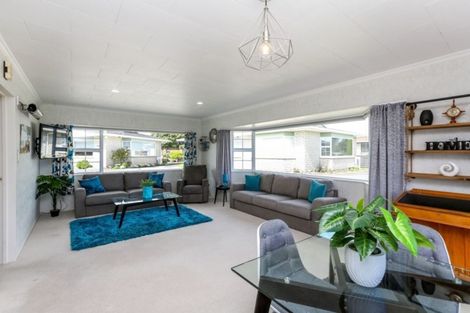 Photo of property in 7 Tukapa Street, Westown, New Plymouth, 4310