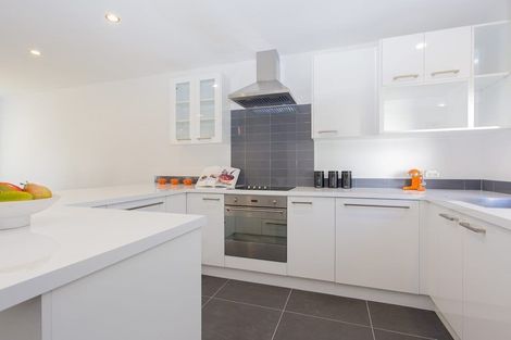 Photo of property in Cornwall Gardens, 2/27 Cornwall Street, St Albans, Christchurch, 8014