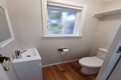 Photo of property in 141 Ennis Avenue, Pakuranga Heights, Auckland, 2010