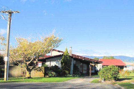 Photo of property in 37 Raukawa Street, Otaki, 5512