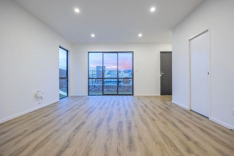 Photo of property in 30 Whakato Avenue, Kumeu, 0810