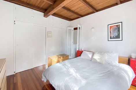 Photo of property in 221 Titirangi Road, Titirangi, Auckland, 0604