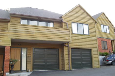 Photo of property in 32 Futuna Close, Karori, Wellington, 6012