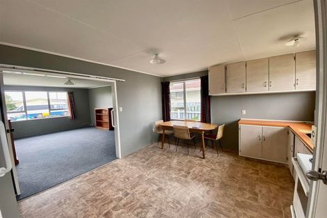 Photo of property in 32 Heather Street, Levin, 5510