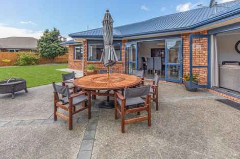 Photo of property in 5 Meridian Grove, Kelvin Grove, Palmerston North, 4414