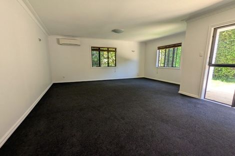 Photo of property in 2/5 Seacliffe Avenue, Belmont, Auckland, 0622