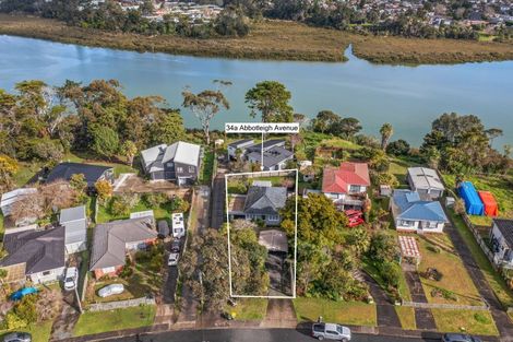 Photo of property in 34a Abbotleigh Avenue, Te Atatu Peninsula, Auckland, 0610