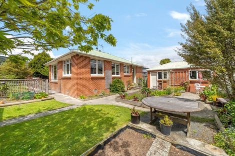 Photo of property in 130 Stokes Valley Road, Stokes Valley, Lower Hutt, 5019