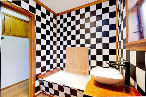 Photo of property in 303 High Street, Eltham, 4322