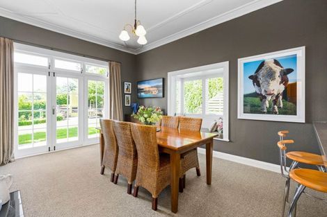 Photo of property in 6 Madeira Road, Bluff Hill, Napier, 4110