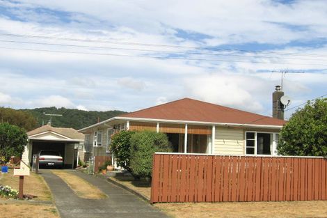 Photo of property in 9 Courtenay Road, Heretaunga, Upper Hutt, 5018