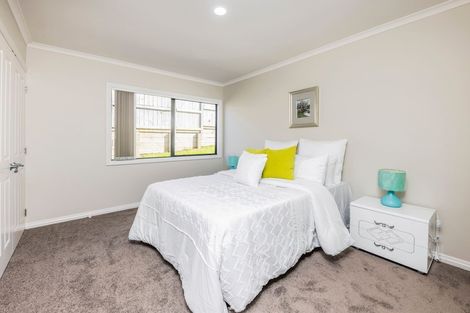 Photo of property in 21 Parkhaven Drive, Rosehill, Papakura, 2113