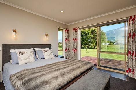 Photo of property in 16 Titoki Drive, Kaikoura Flat, Kaikoura, 7371