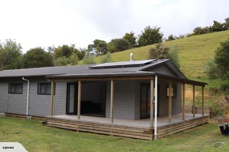 Photo of property in 356 Hailes Road, Whananaki, Hikurangi, 0181