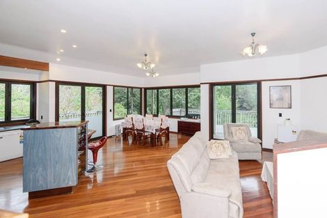 Photo of property in 1008c East Coast Road, Fairview Heights, Auckland, 0630