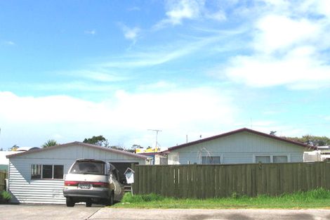 Photo of property in 20a Riserra Drive, Ranui, Auckland, 0612