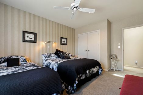 Photo of property in 16 Walnut Grove, Alexandra, 9320