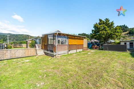 Photo of property in 56 Bledisloe Crescent, Wainuiomata, Lower Hutt, 5014