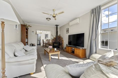 Photo of property in 37 Essex Street, Vogeltown, New Plymouth, 4310