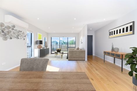 Photo of property in 8a Jeff Place, Howick, Auckland, 2014