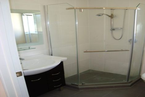 Photo of property in 81 Archers Road, Hillcrest, Auckland, 0629