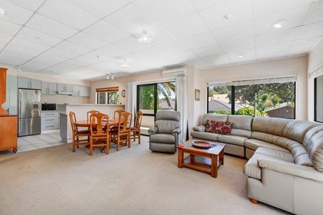 Photo of property in 7c Puriri Avenue, Orewa, 0931