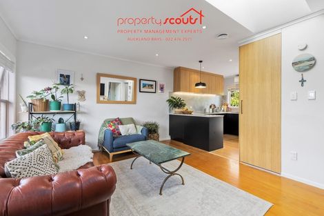Photo of property in 2/52 Church Street, Northcote Point, Auckland, 0627