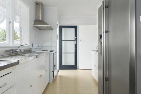 Photo of property in 53 Collins Road, Melville, Hamilton, 3206