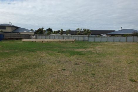 Photo of property in 8 Forbes Road, Foxton Beach, Foxton, 4815