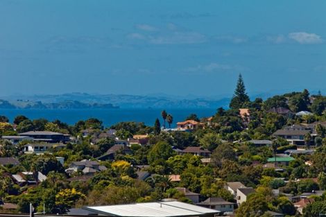 Photo of property in 1 Coastview Lane, Long Bay, Auckland, 0630