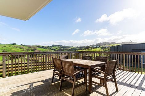 Photo of property in 194 Heatley Road, Whakapirau, Maungaturoto, 0583