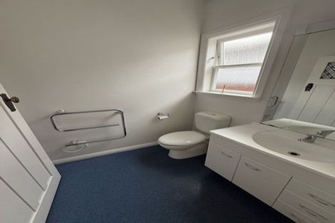 Photo of property in 22 Riddlers Crescent, Petone, Lower Hutt, 5012