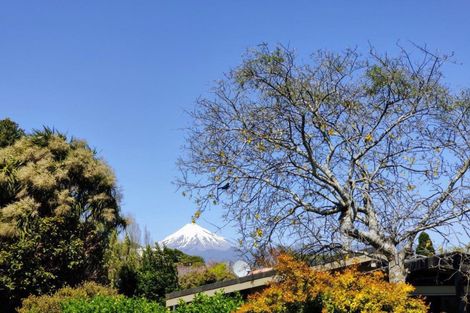 Photo of property in 179 Govett Avenue, Frankleigh Park, New Plymouth, 4310