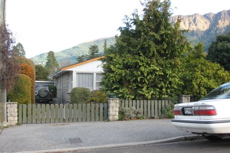 Photo of property in 15 Brisbane Street, Queenstown, 9300
