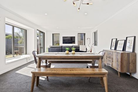 Photo of property in 38 Jarrett Terrace, Leamington, Cambridge, 3432