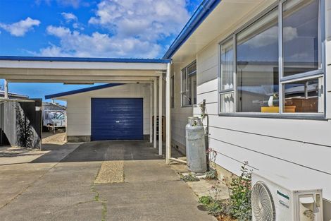 Photo of property in 15 Cooke Place, Taradale, Napier, 4112