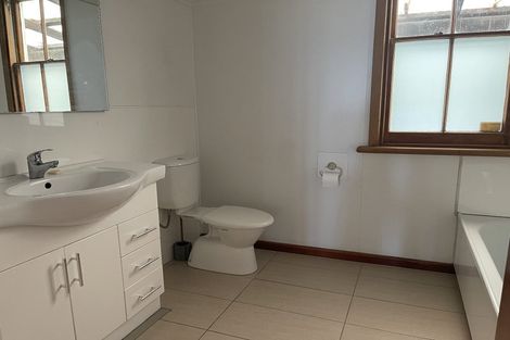 Photo of property in 23 Enfield Road, Hospital Hill, Napier, 4110