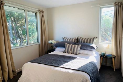 Photo of property in 11/2 Stone Street, Miramar, Wellington, 6022