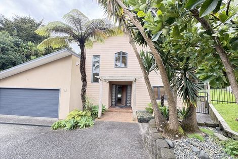Photo of property in 30 Royal View Road, Te Atatu South, Auckland, 0610