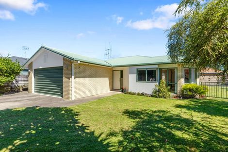 Photo of property in 96 Evans Road, Papamoa Beach, Papamoa, 3118