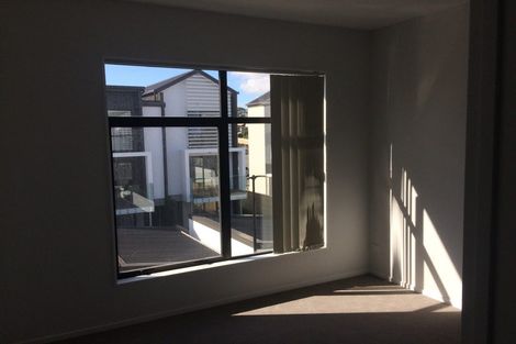 Photo of property in 5 Glenae Lane, Hobsonville, Auckland, 0618